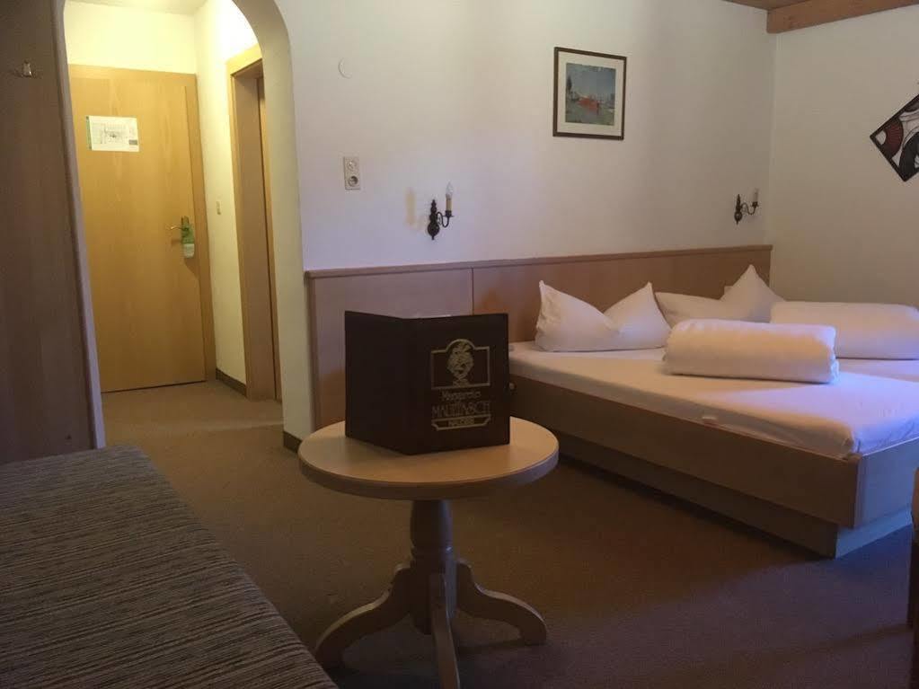 Hotel Margarete Maultasch By Vaya Nauders Extérieur photo